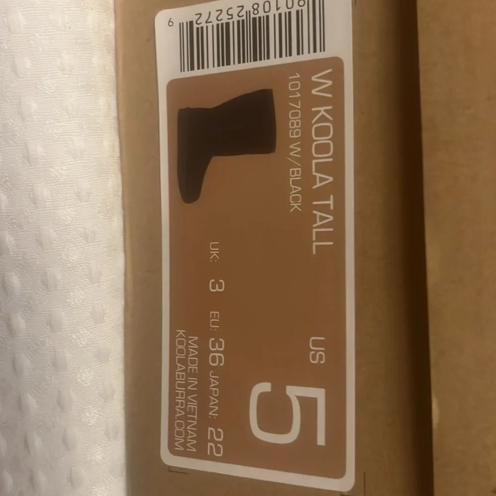 Koolaburra by UGG  boots size 5 Black - Picture 12 of 12